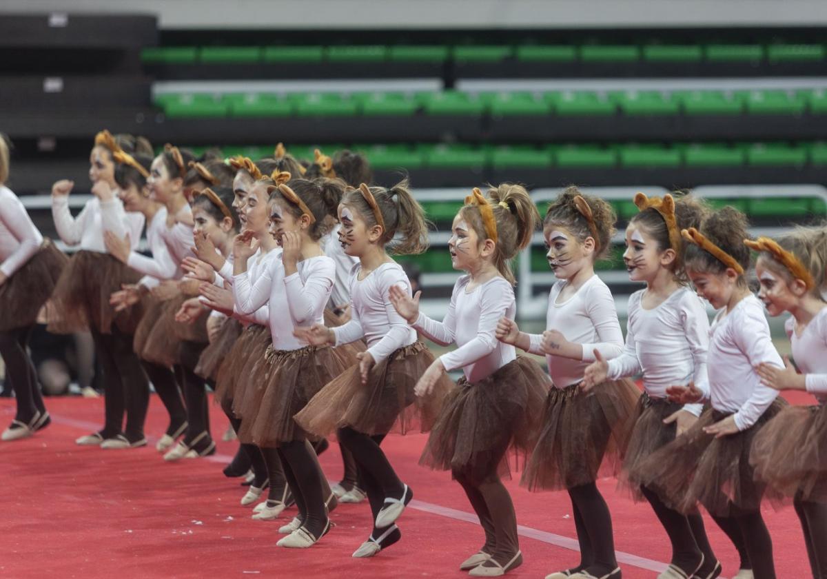 Uno de los grupos participantes en la Gimnastrada de Cáceres.