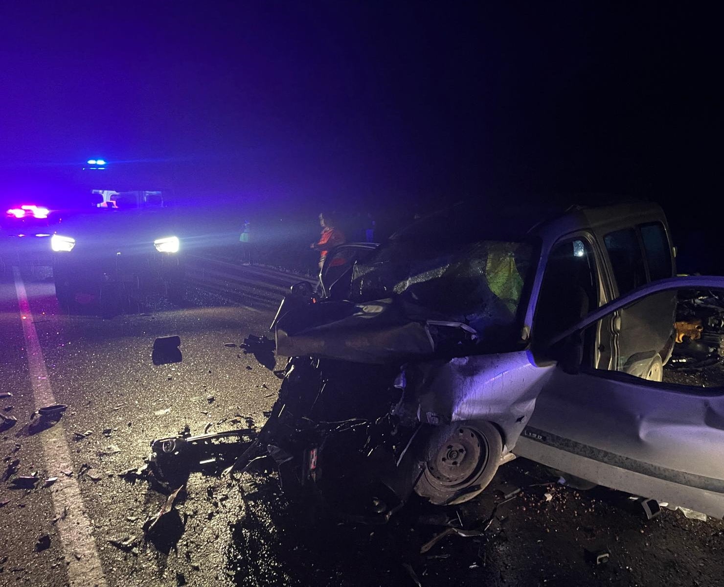 Fotos | Así han quedado los vehículos del accidente mortal en Malpartida de la Serena