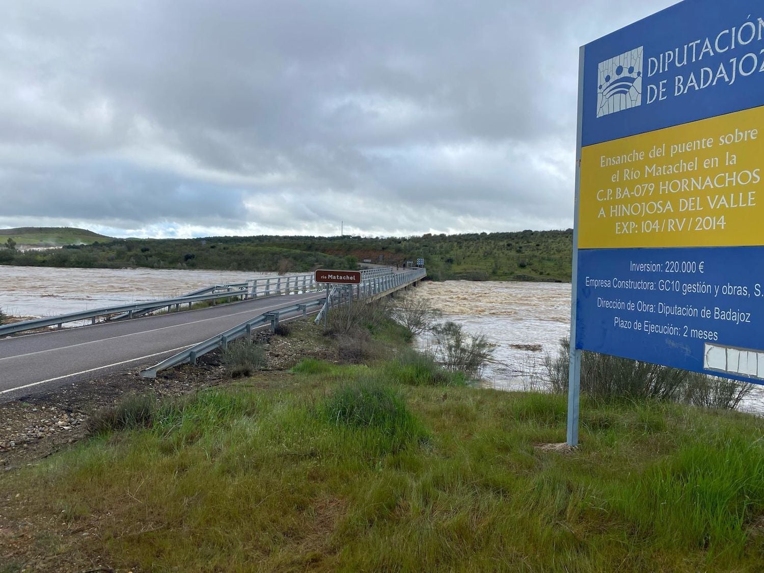 Nivel del río Matachel, a la altura de la BA-079, que conecta Hornachos Hinojosa