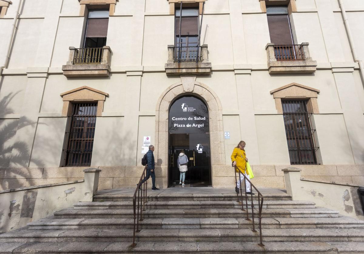 Centro de salud 'Plaza de Argel', en Cáceres.