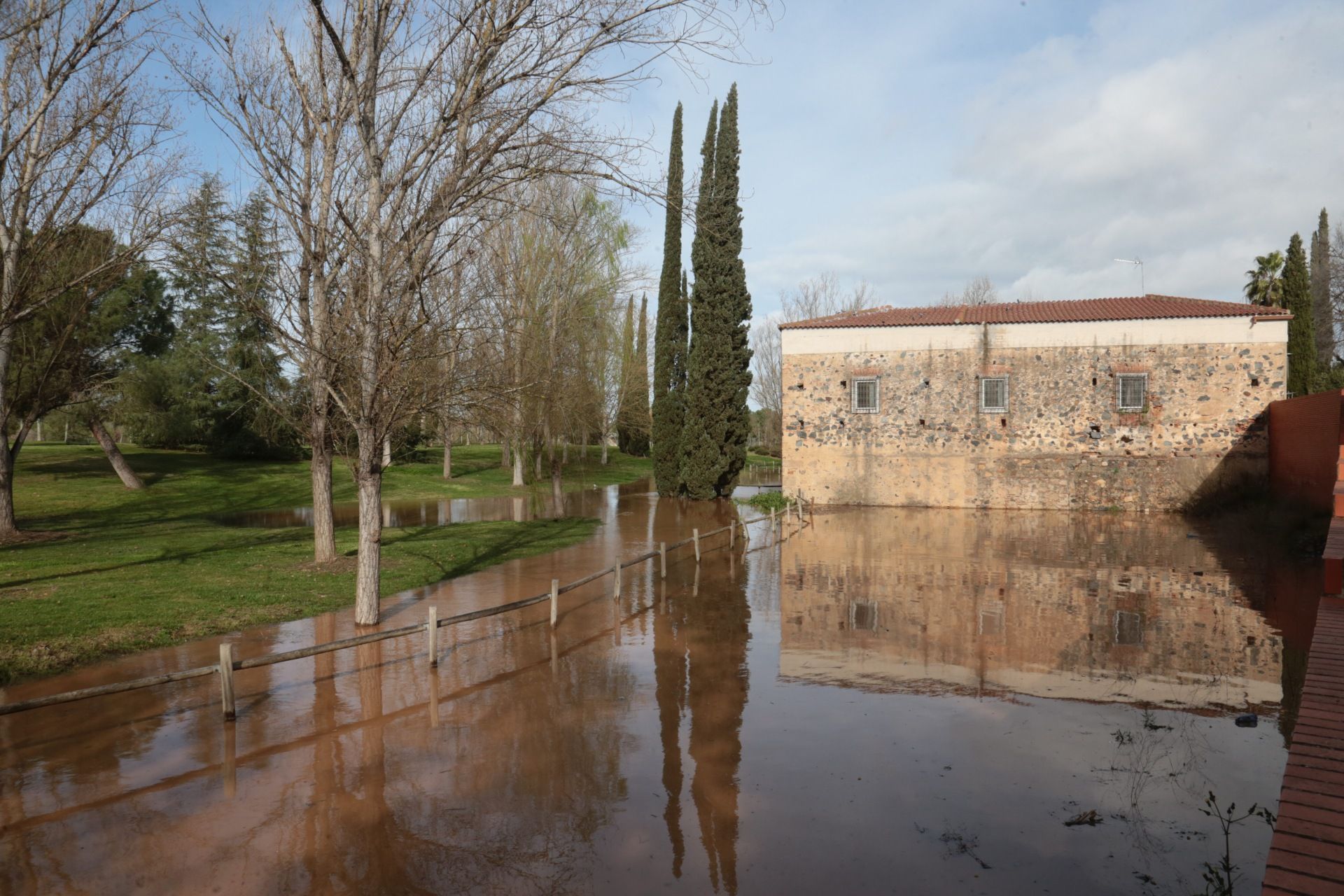 Así han quedado los parques de Extremadura tras la crecida del Guadiana