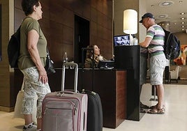 El turismo extremeño emplea a más de 28.100 personas tras registrar el mayor aumento de asalariados del país