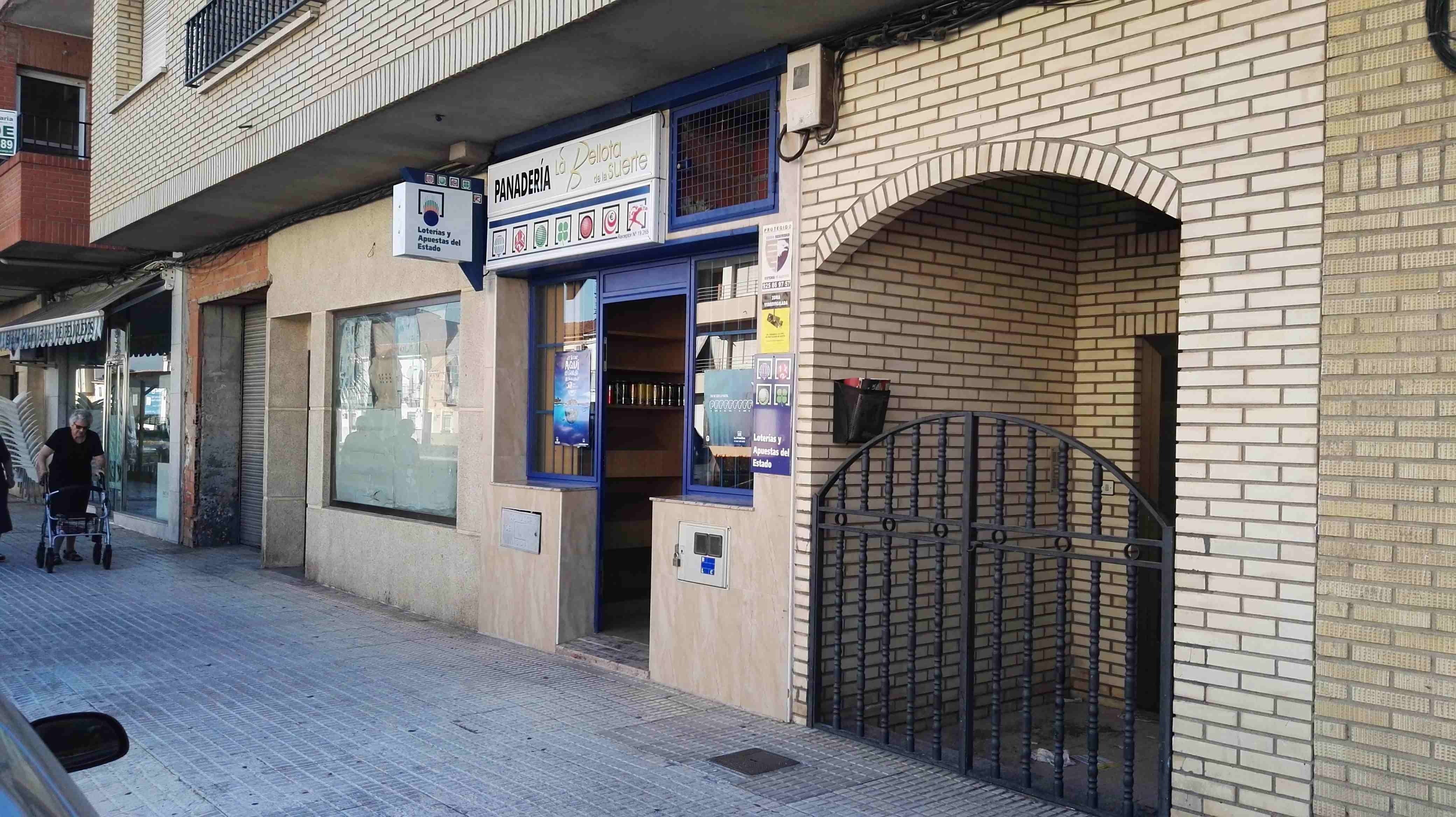 Administración de Loterías de Moraleja donde se ha validado el boleto afortunado.