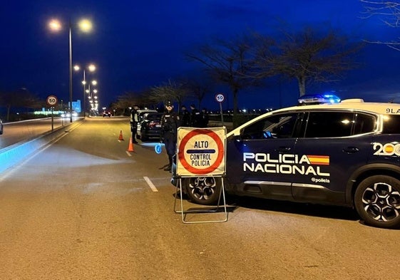 Control policial en Almendralejo.