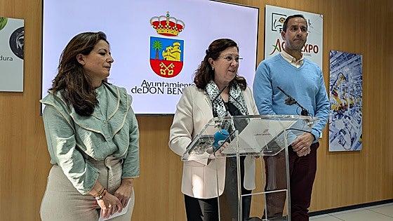 La alcaldesa de Don Benito responde a Morales: «La Diputación de Cáceres abandona Feval por una cuestión política»
