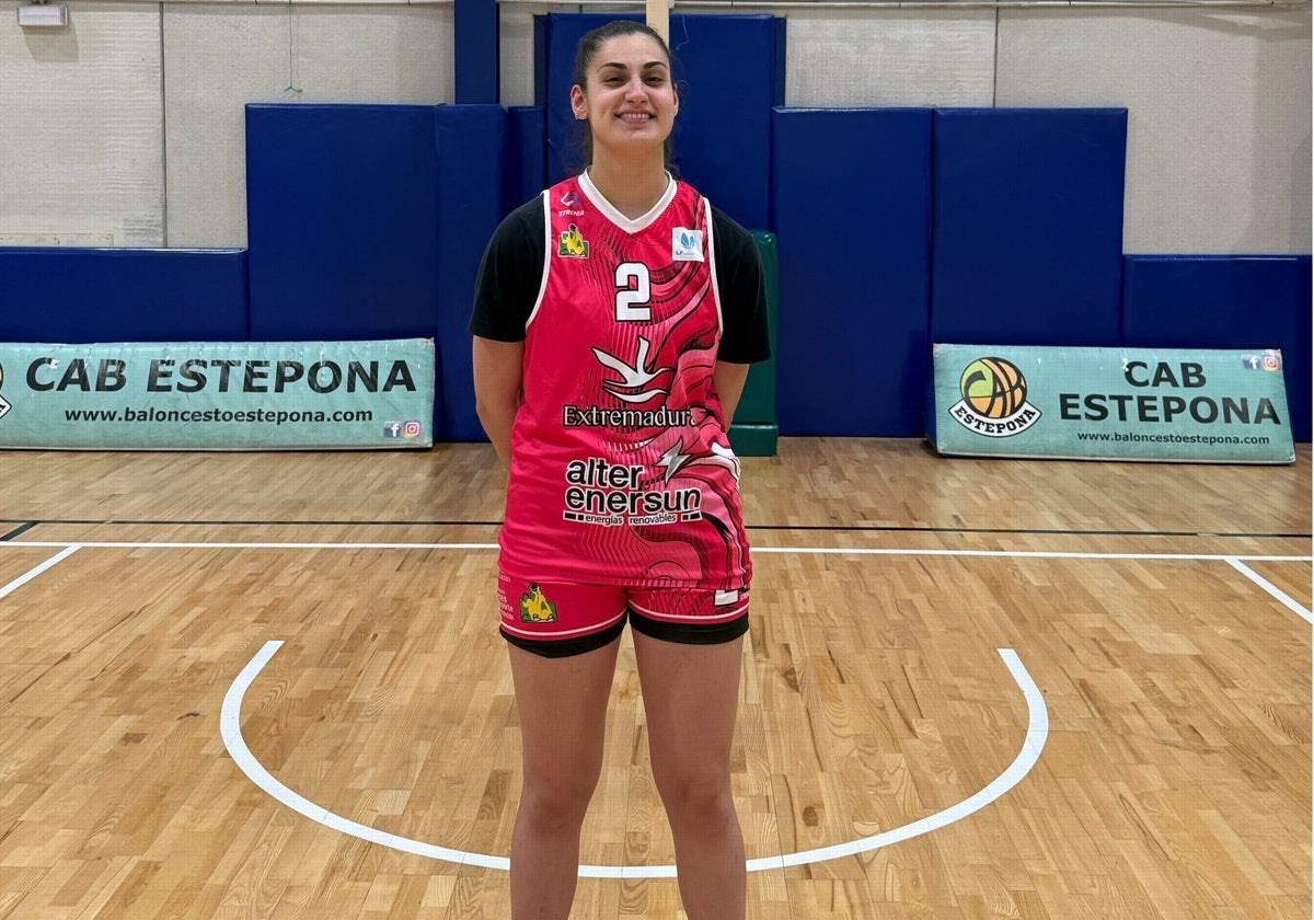 El Al-Qázeres se entrega al poderío interior del Estepona