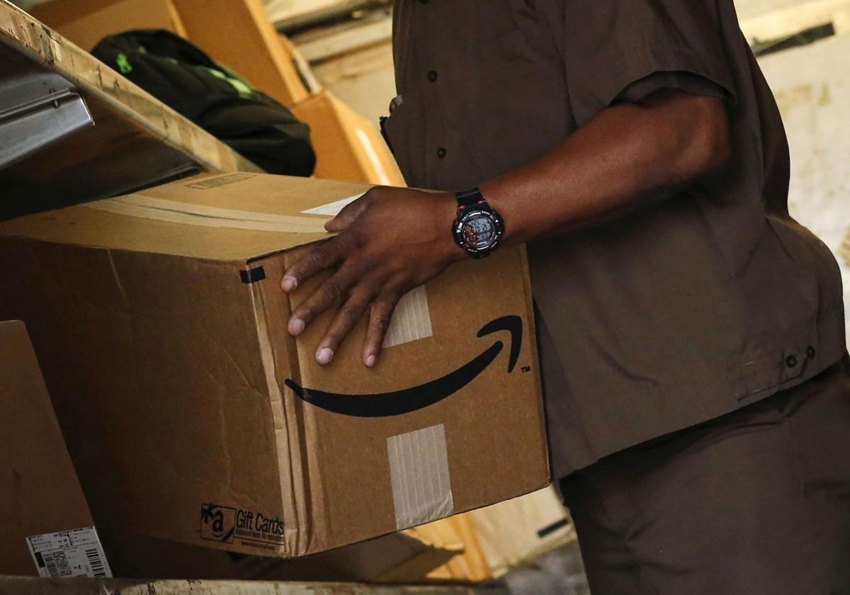 El 'robo de Amazon': les atracan con pistola y cuchillo en su casa tras simular la entrega de un paquete