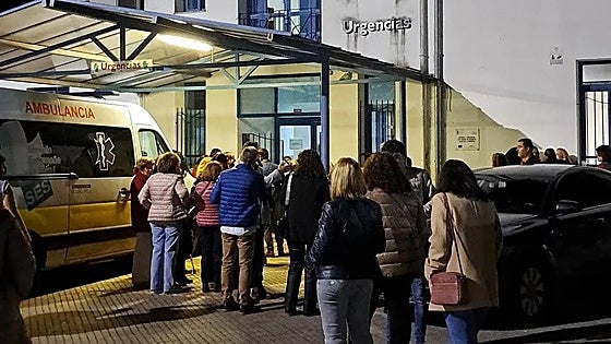 El SES tacha de «extrema gravedad» el uso del centro de salud de Oliva de la Frontera como camerino para Azúcar Moreno