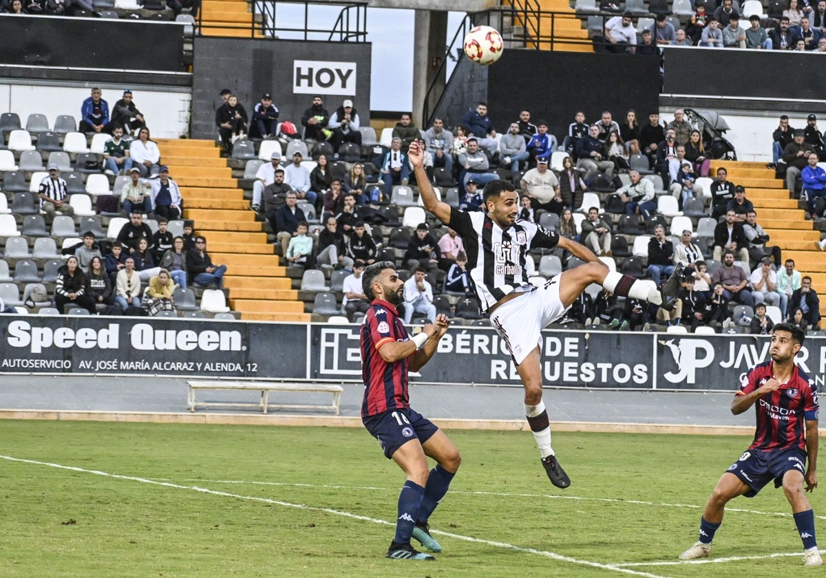 Barba, Lobato y Bermúdez se caen para la batalla de Pueblonuevo