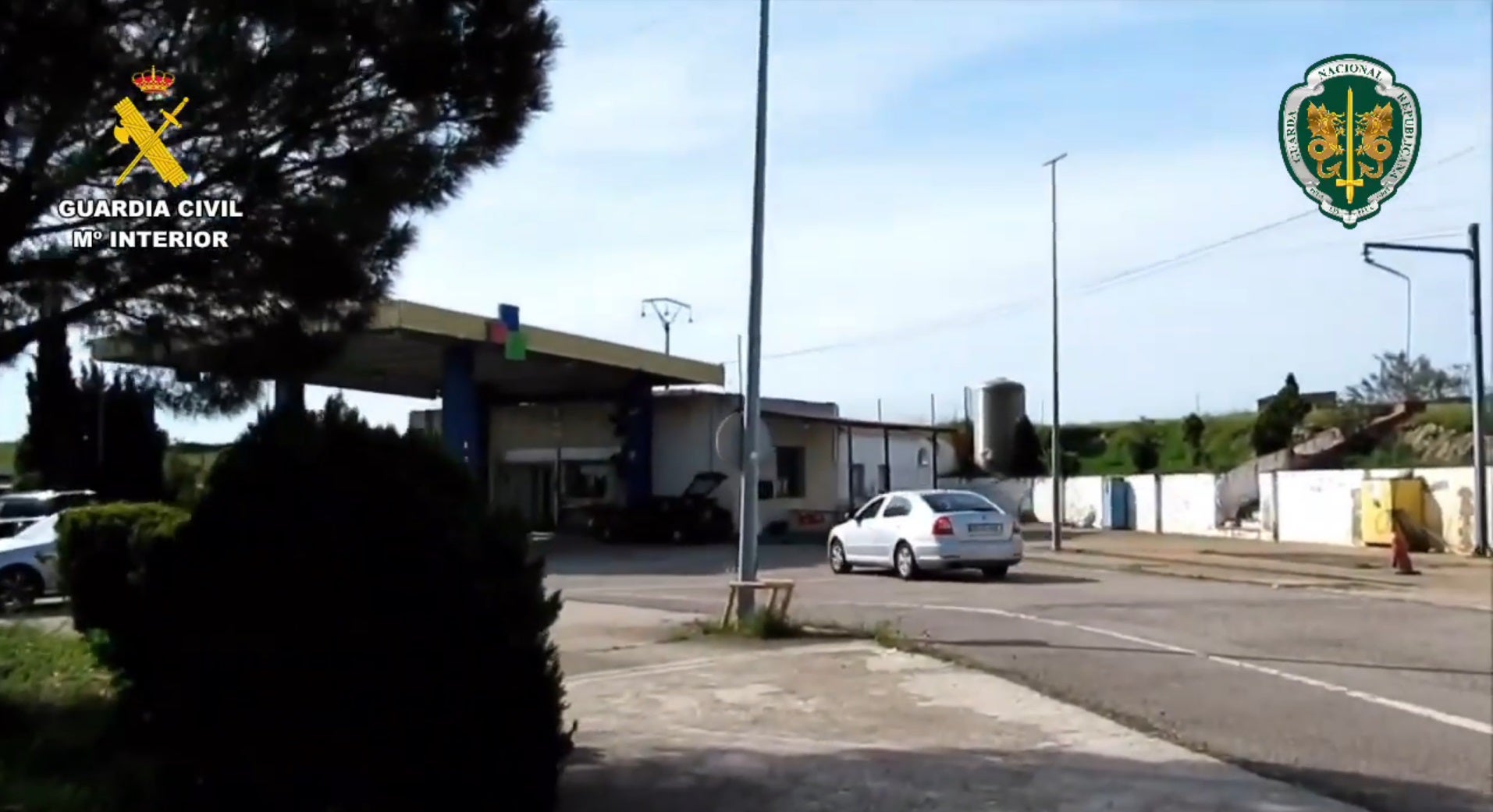 El simulacro de persecución policial transfronteriza entre la Guardia Civil de Cáceres y la GNR, en imágenes