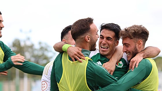 El Cacereño quiere amarrar el segundo puesto de la liga en Illescas