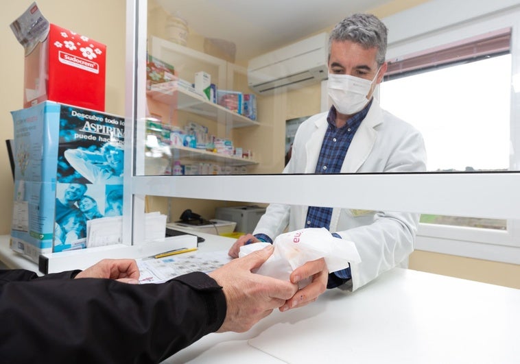 «Si la nueva Ley de Medicamentos sale adelante, cerrarán farmacias en Extremadura»
