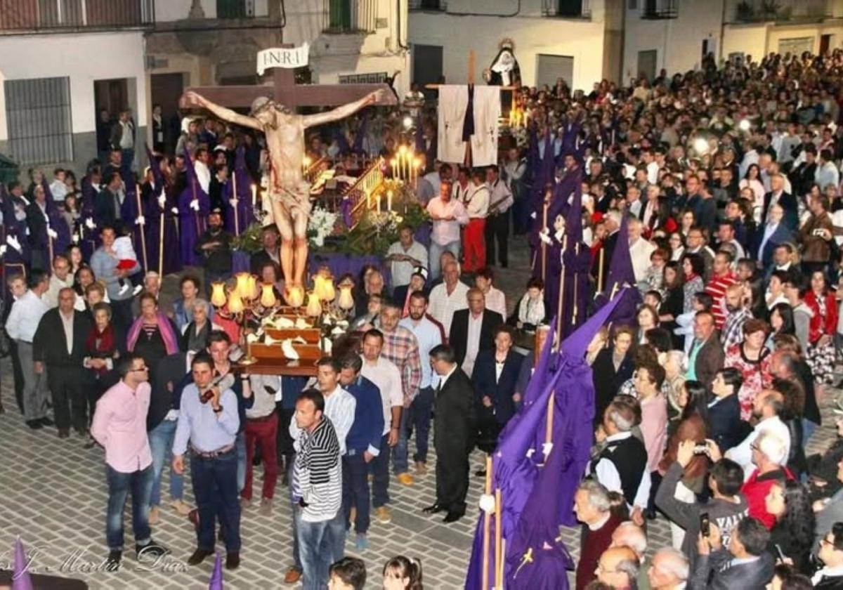 Este martes se realizan confesiones y una misa en el Cristo