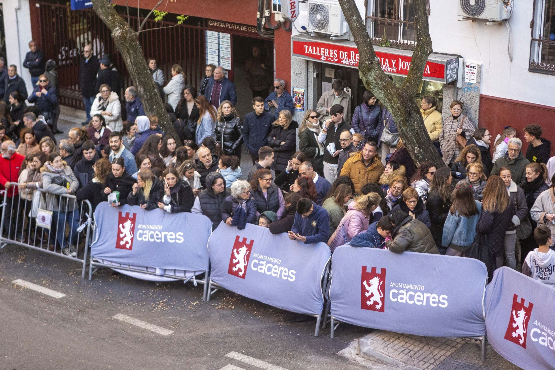 Martes Santo en Cáceres, en imágenes