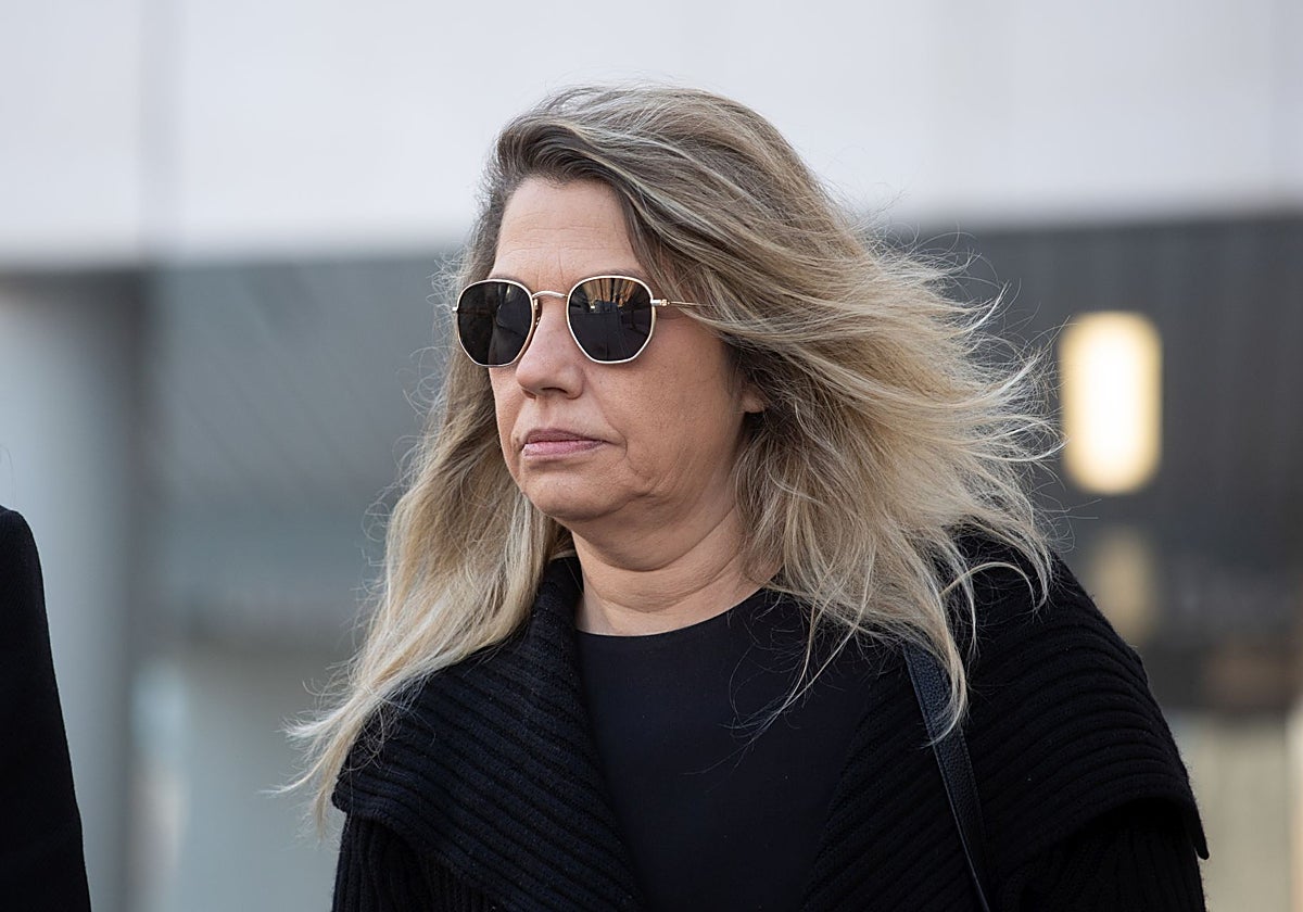 Cristina Álvarez, asistente para todo