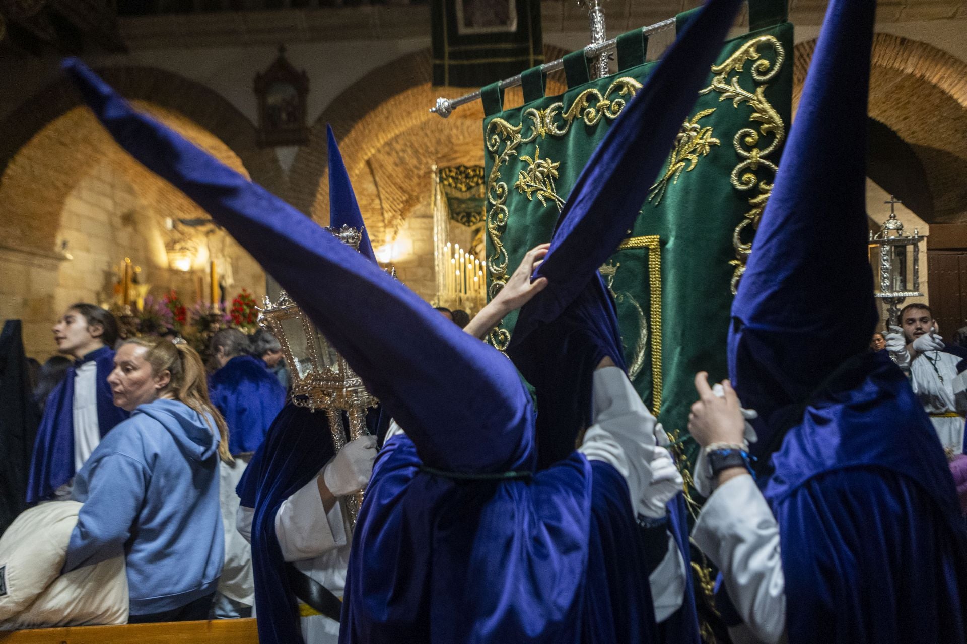 Miércoles Santo de Cáceres, en imágenes