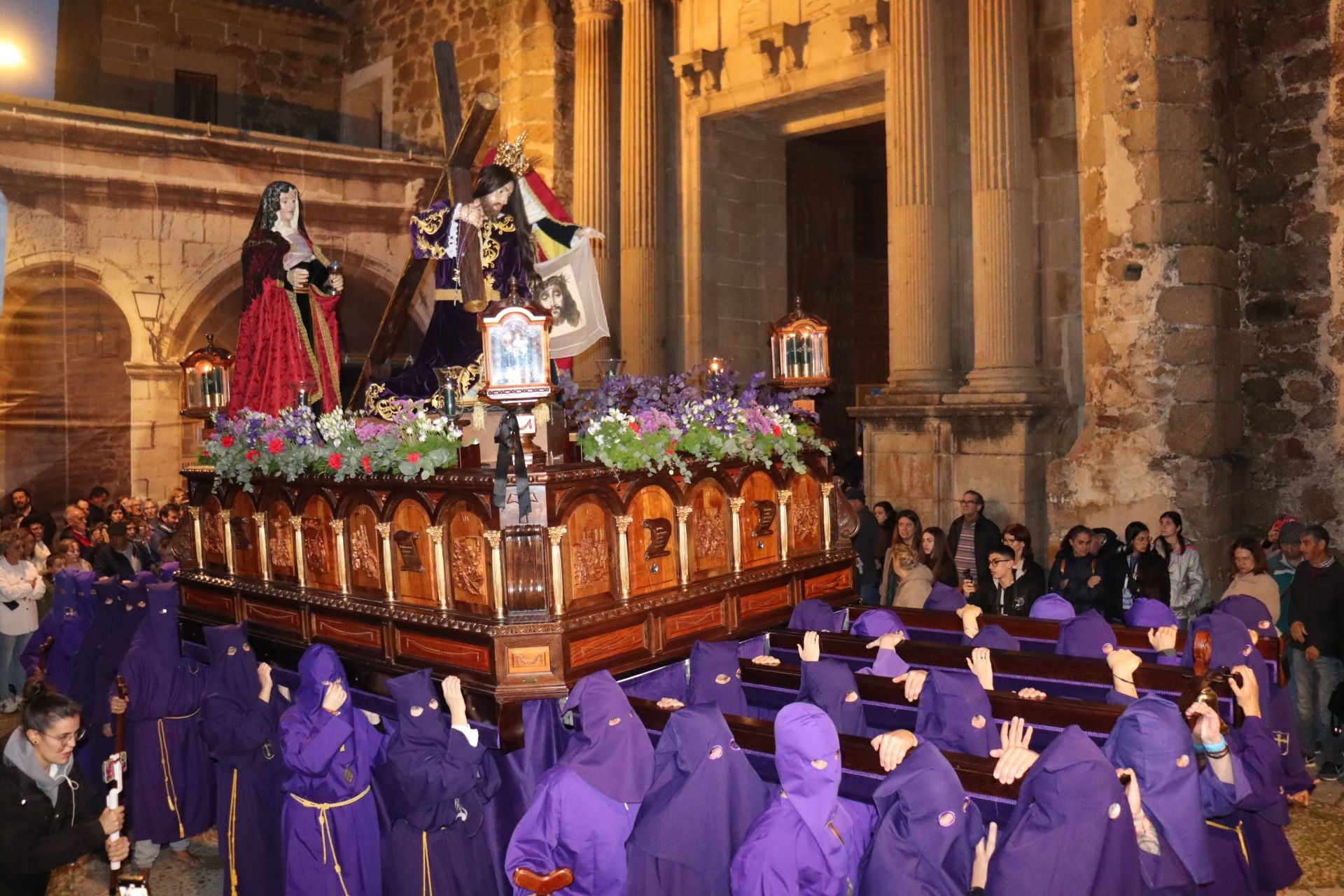 Jueves Santo de Plasencia, en imágenes