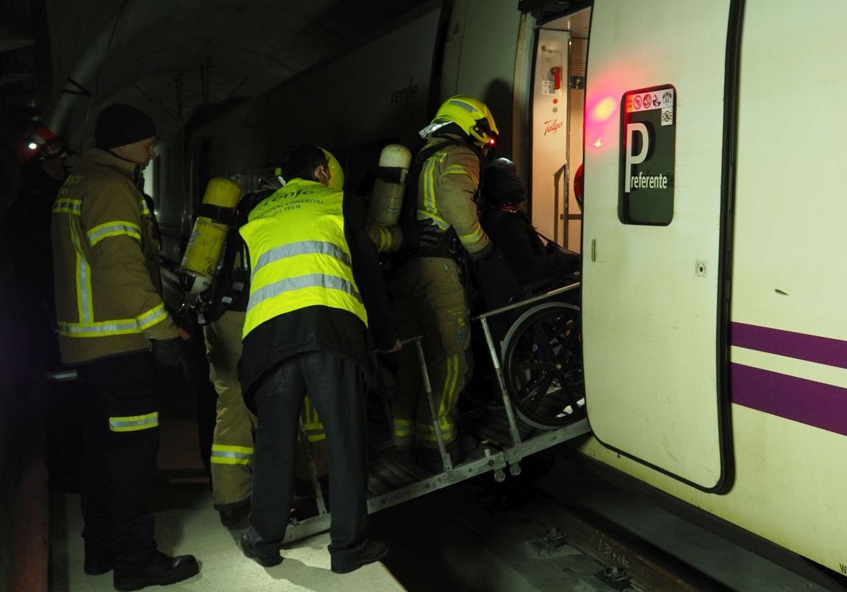 Adif adjudica por 3,1 millones el contrato para ampliar los pasillos de evacuación del túnel de Santa Marina