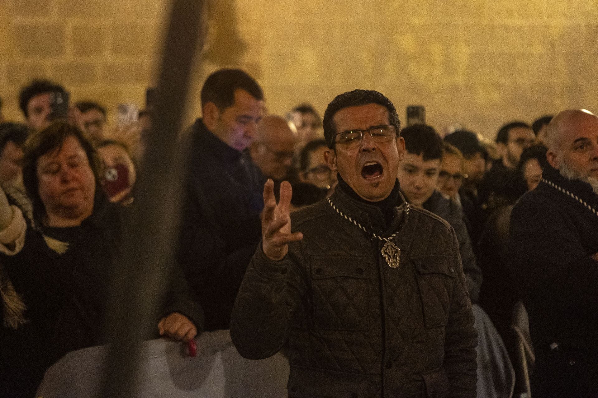 Las mejores imágenes de la procesión del Cristo Negro en Cáceres
