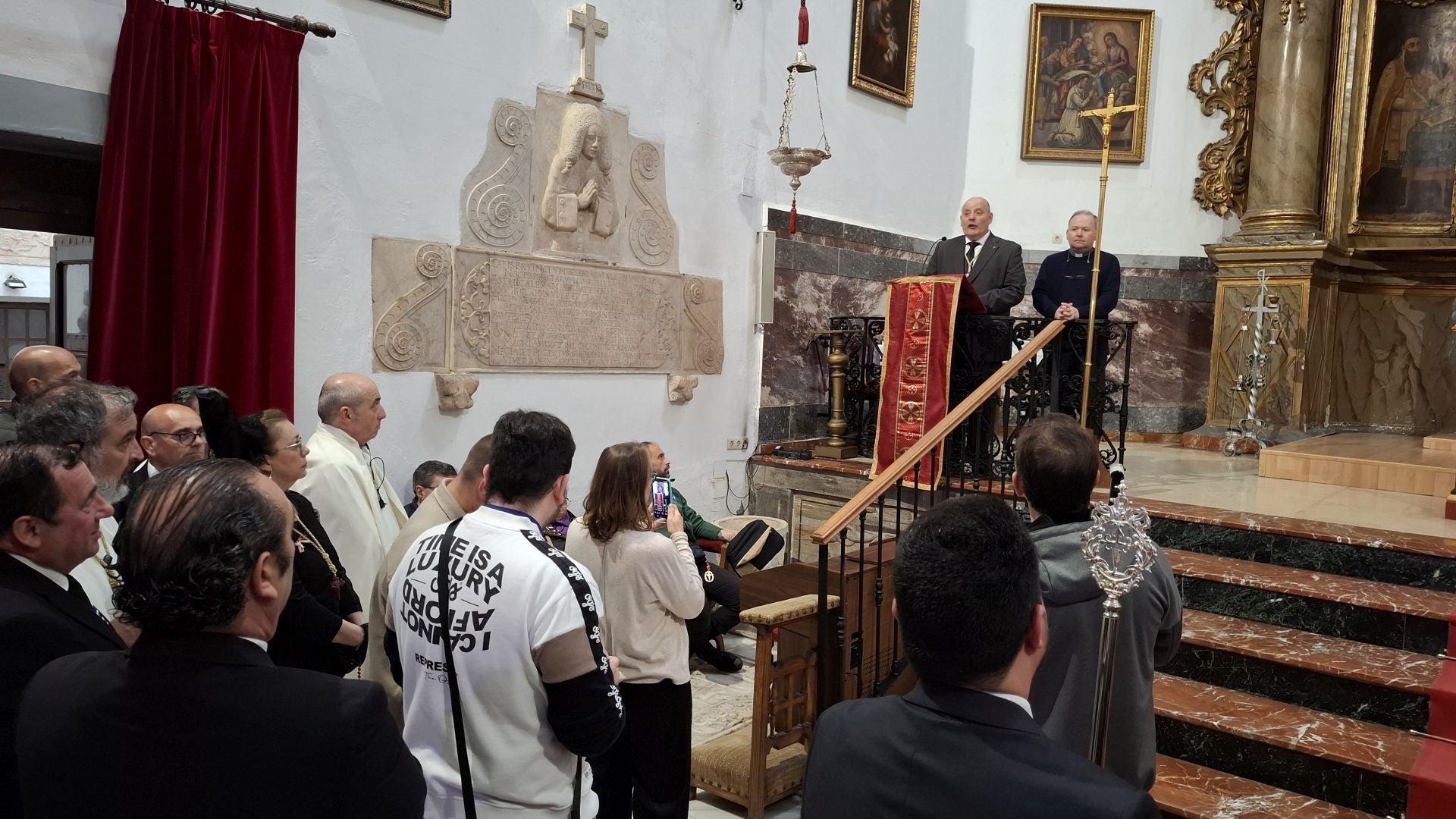 La suspensión del Santo Entierro de Badajoz, en imágenes