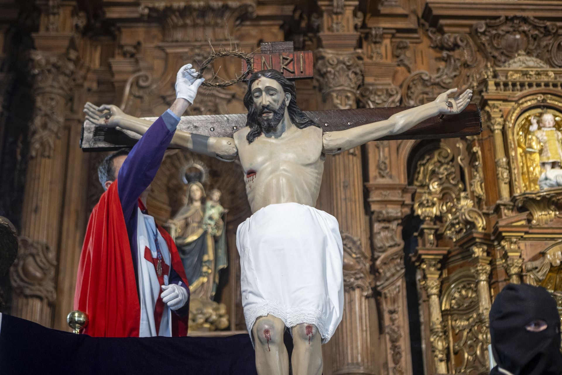 La suspensión del Santo Entierro de Cáceres, en imágenes