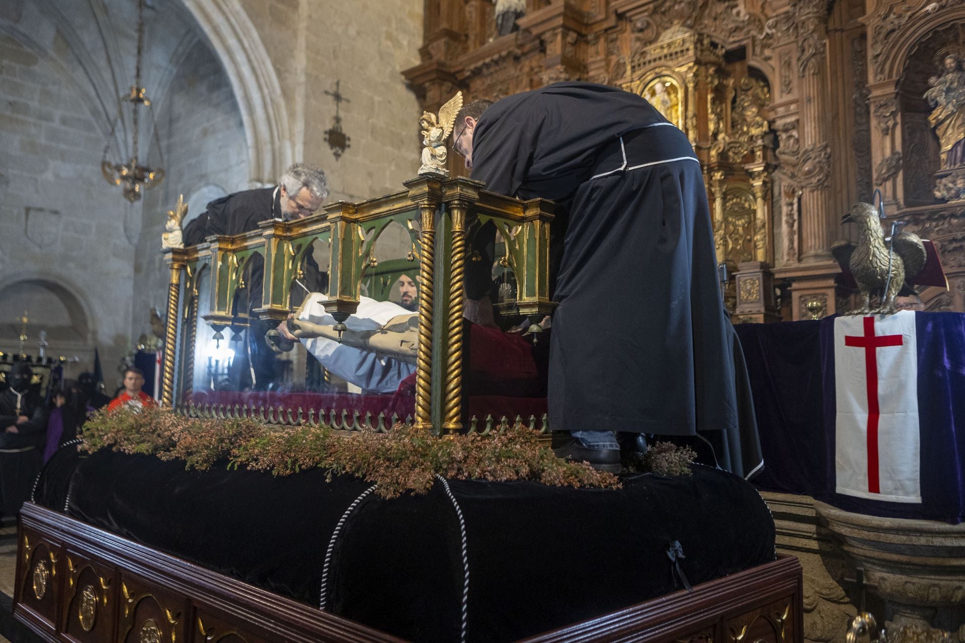 La suspensión del Santo Entierro de Cáceres, en imágenes