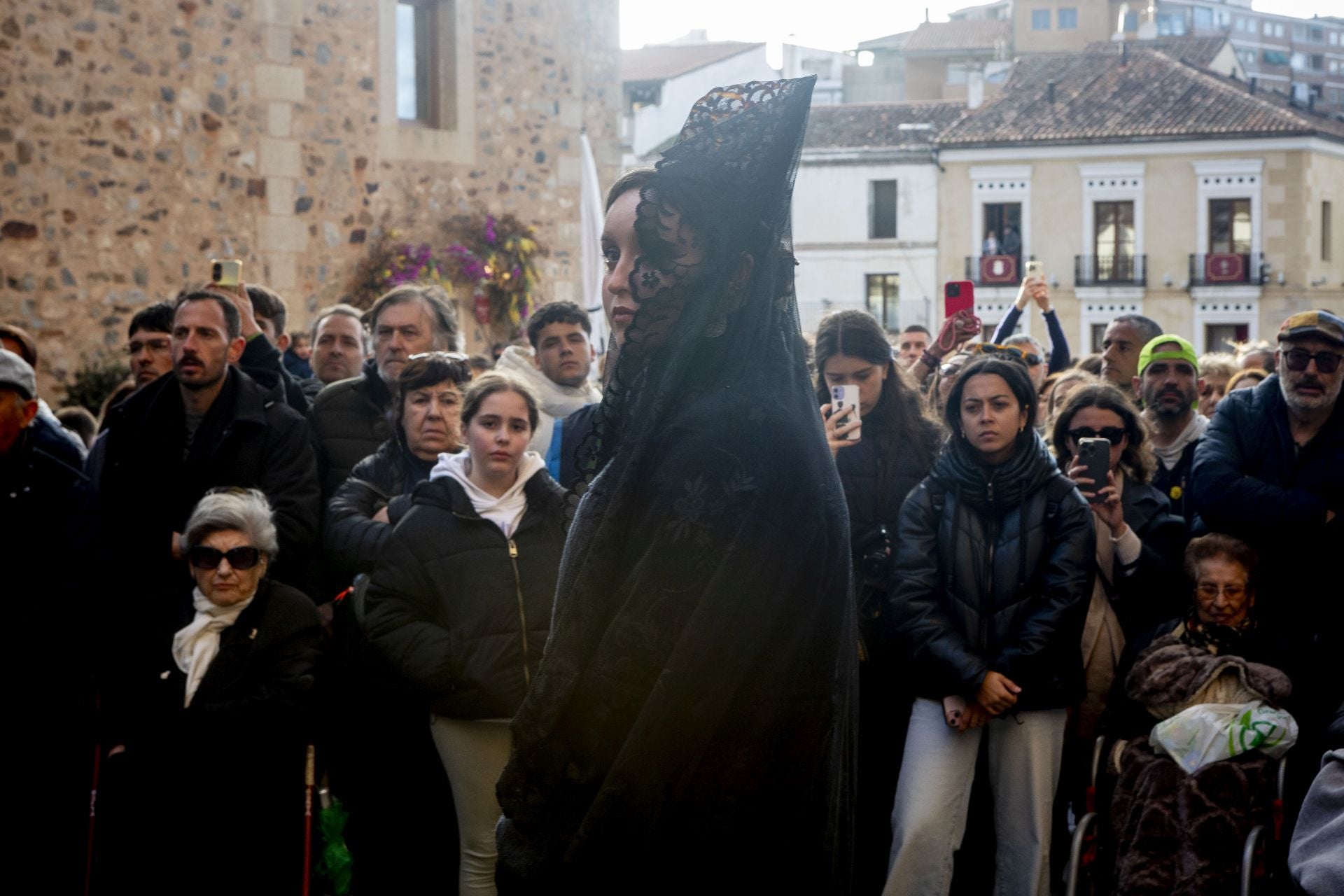 La procesión de la Cofradía de Batallas en Cáceres, en imágenes