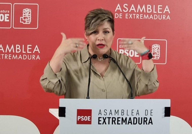 El PSOE, sobre los abortos en el sistema público: «Extremadura no puede seguir siendo una excepción»