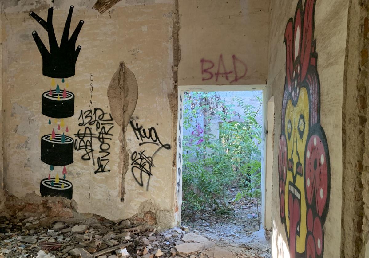 «Prototipo de barrio sostenible» sumido en el abandono