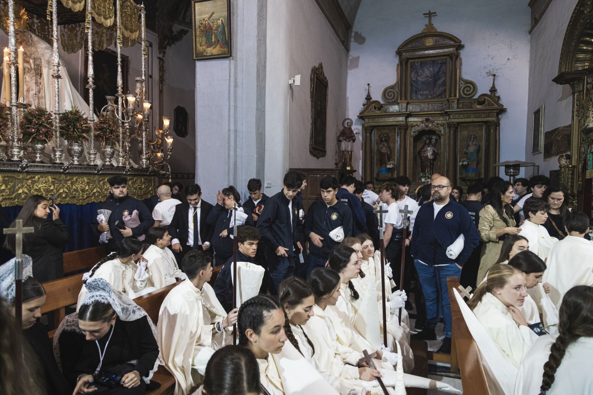 Fotos | Así ha sido la procesión de la Hermandad del Resucitado