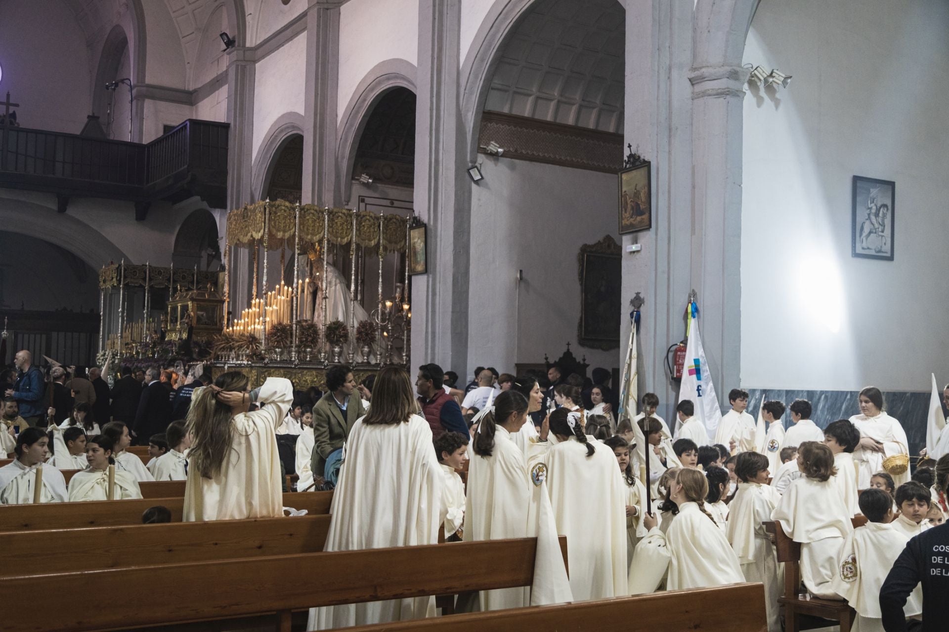 Fotos | Así ha sido la procesión de la Hermandad del Resucitado