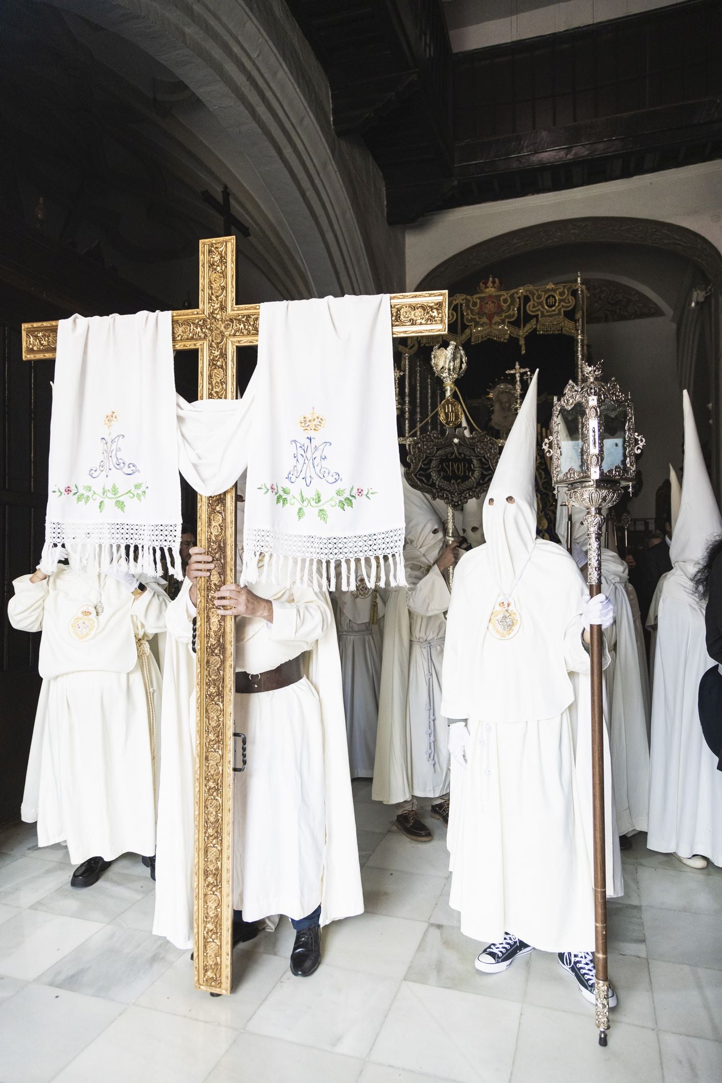 Fotos | Así ha sido la procesión de la Hermandad del Resucitado