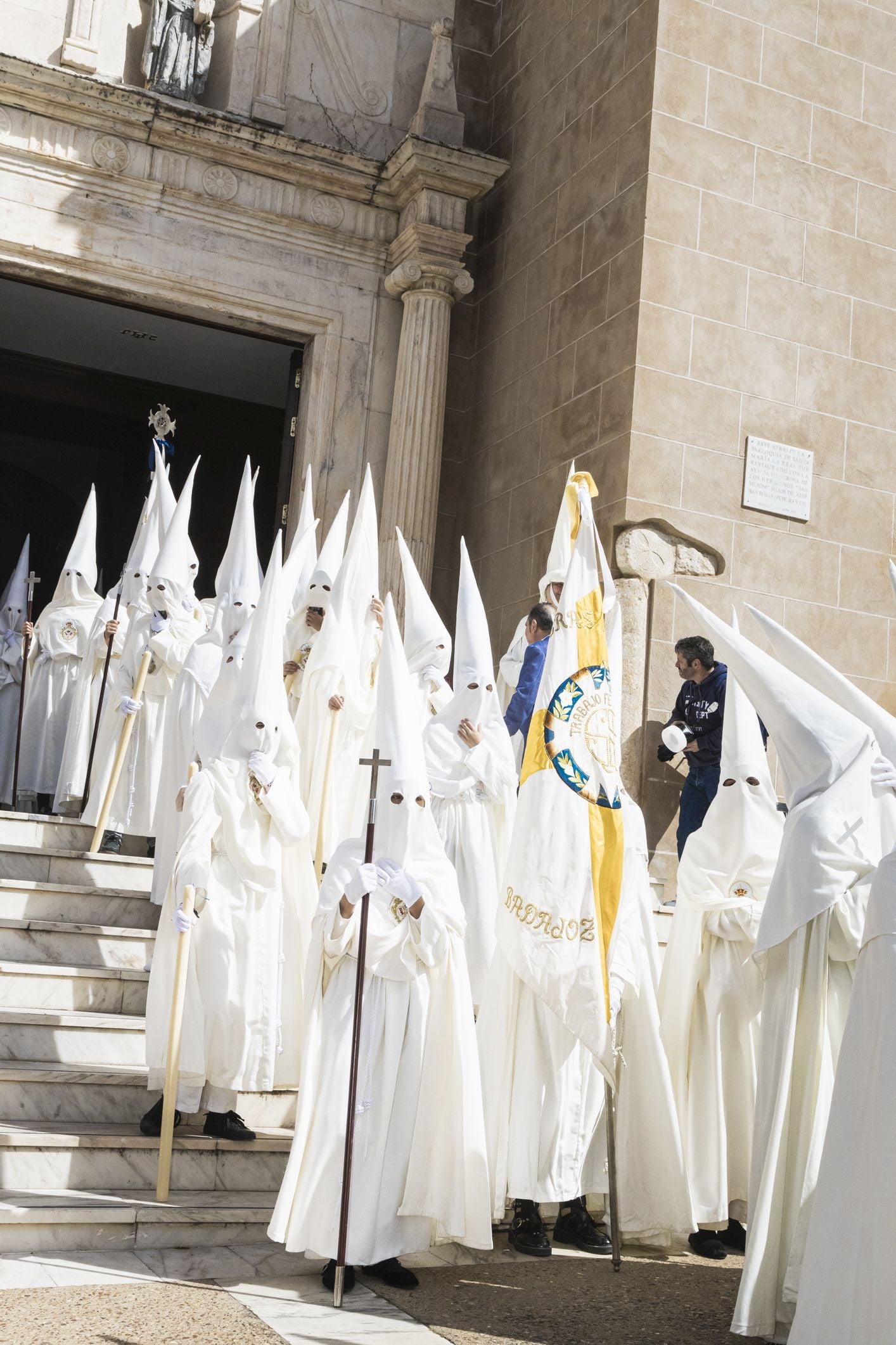 Fotos | Así ha sido la procesión de la Hermandad del Resucitado