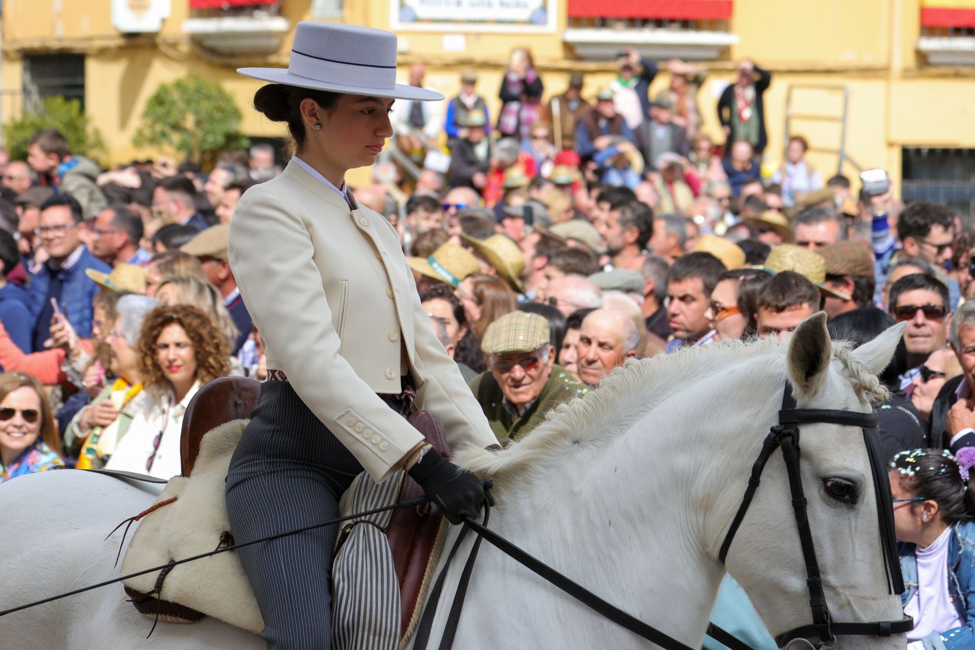 Fotos: Desfile de carrozas de la romería de Piedraescrita de Campanario