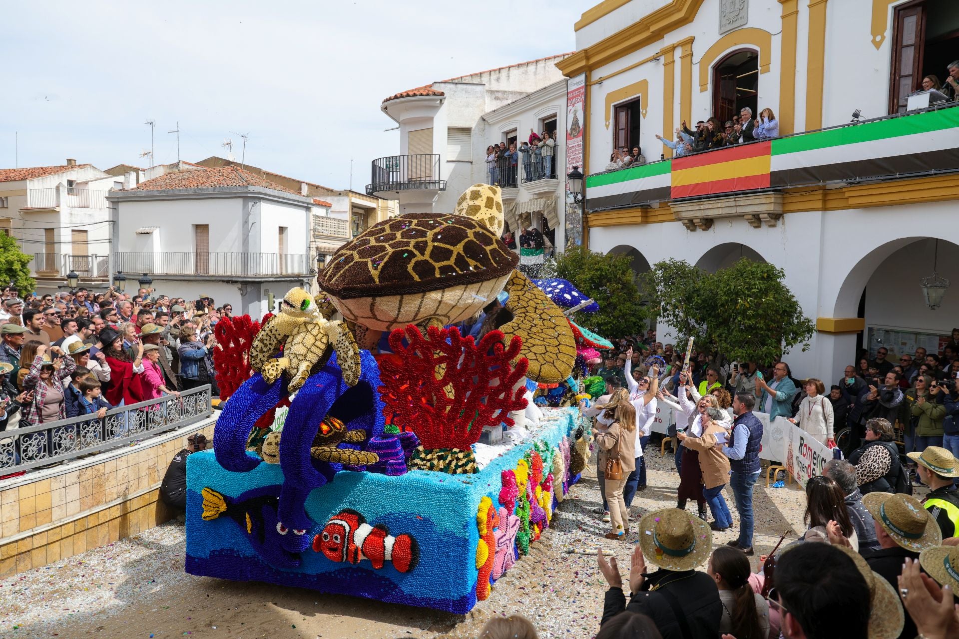Fotos: Desfile de carrozas de la romería de Piedraescrita de Campanario