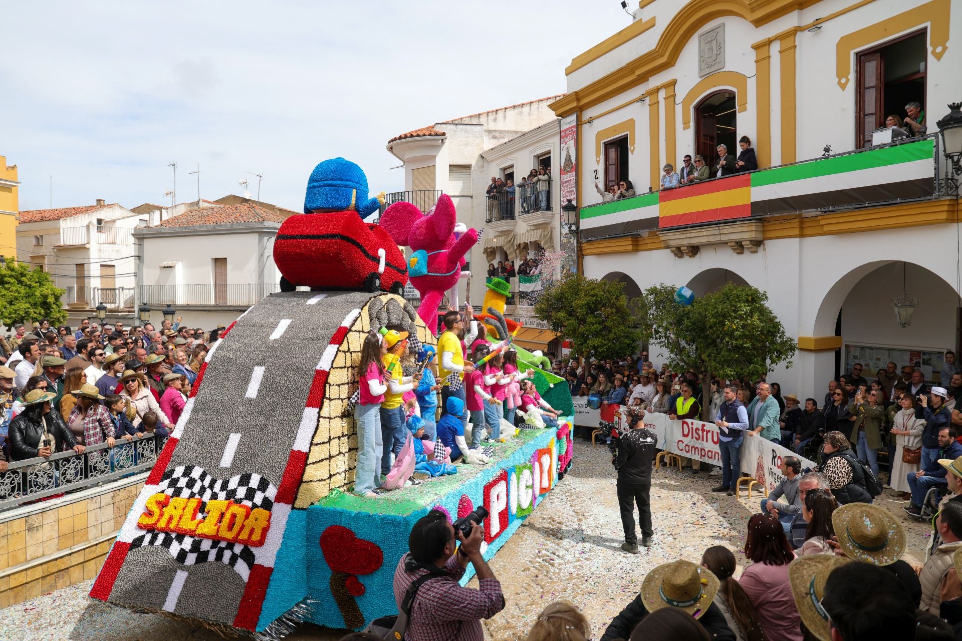 Fotos: Desfile de carrozas de la romería de Piedraescrita de Campanario
