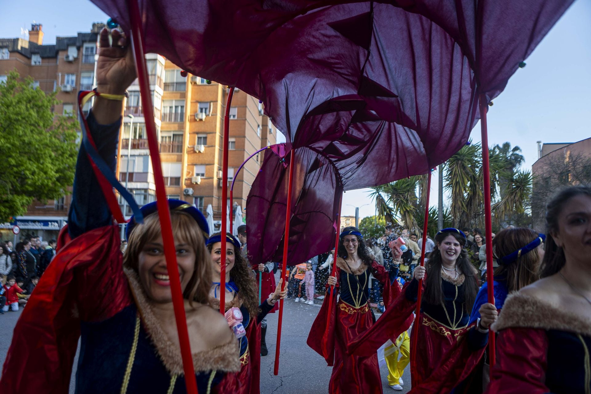 El desfile de San Jorge de Cáceres, en imágenes