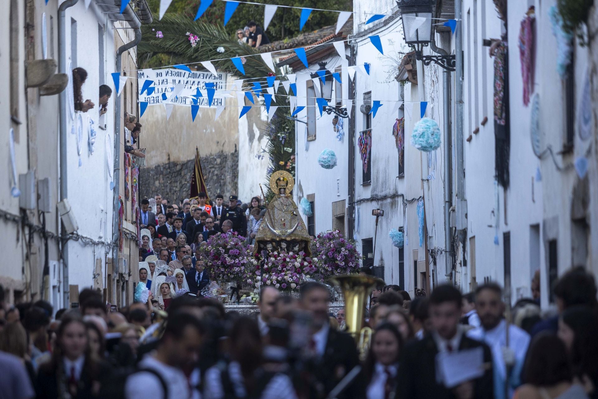 La bajada de la Virgen de la Montaña a la ciudad, en imágenes