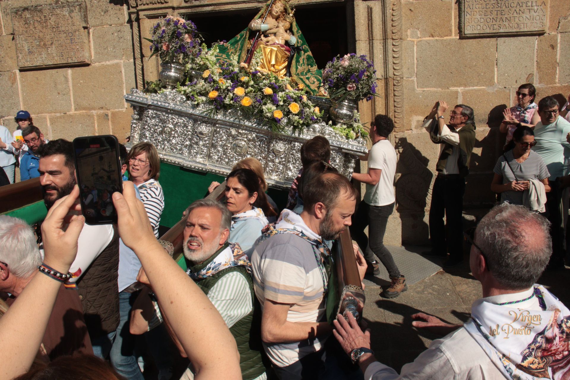 El primer porte de la Virgen, con Pizarro, viró peligrosamente.