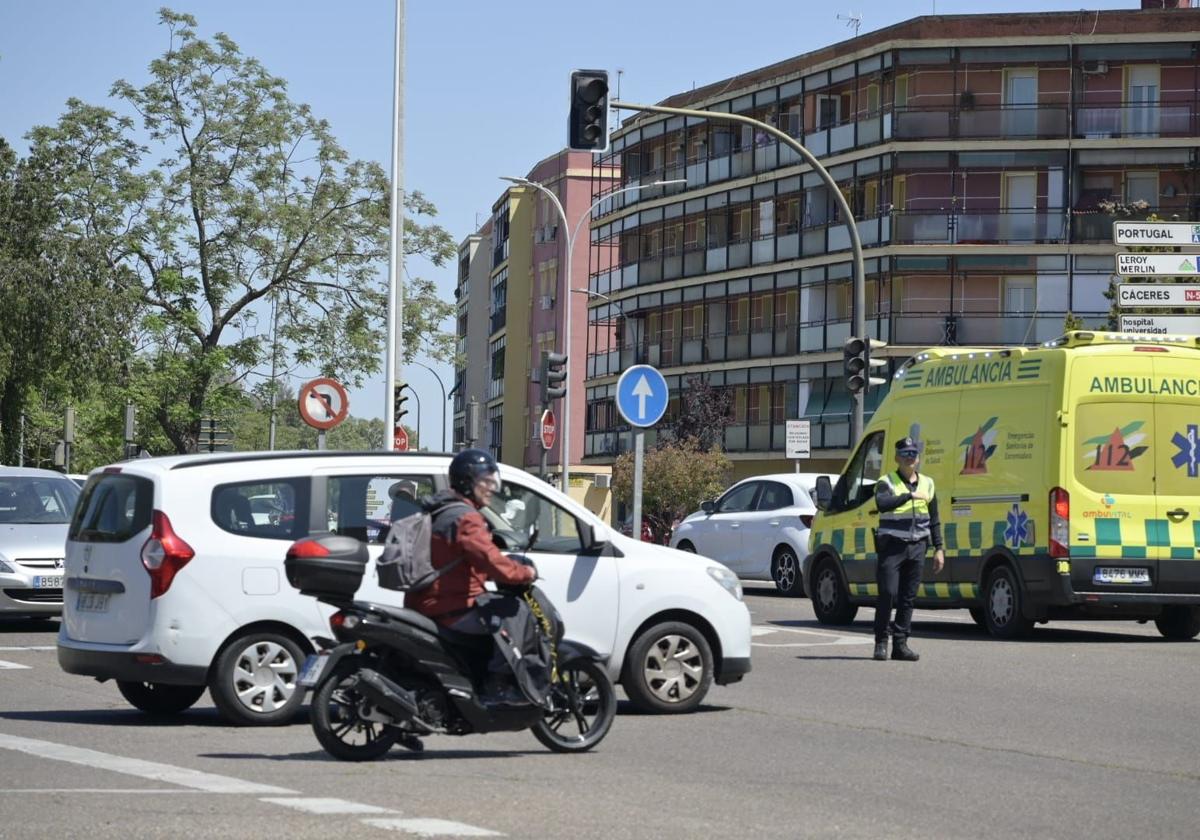 Así se vive el corte en Badajoz: comida fría, 20 rescates en ascensores y pagos con metálico