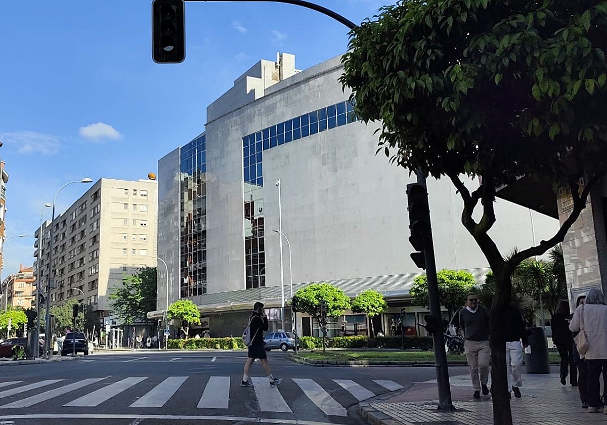 Semáforo apagados en Santa Marina.