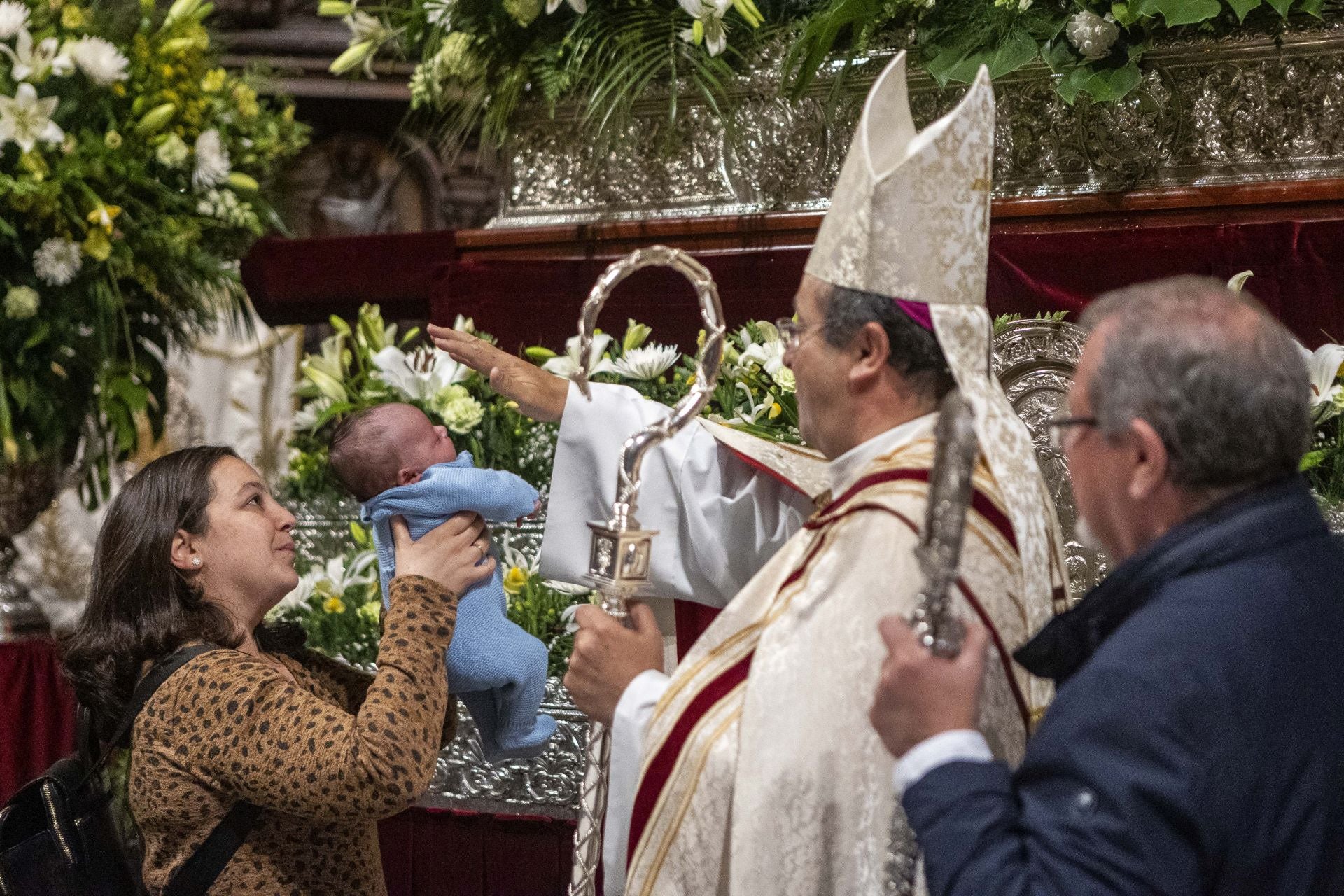 La presentación de los niños ante la Virgen de la Montaña, en imágenes