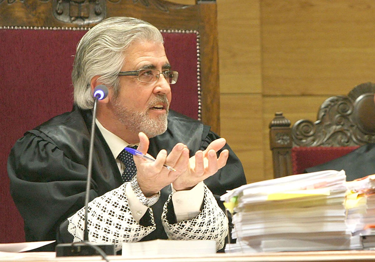 Olea nació en Valle de la Serena (Badajoz) y es magistrado del Supremo desde el año 2012.