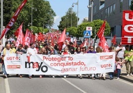 Manifestación del Primero de Mayo por el Paseo de Roma, esta mañana.