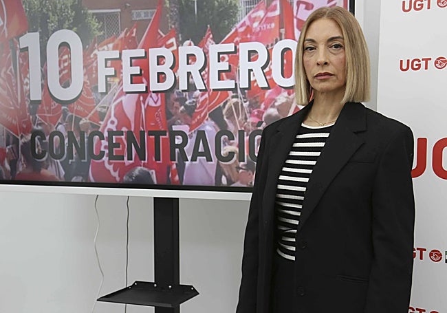 Maribel Vallejo, Técnico de Educación Infantil que aún no ha podido ocupar su plaza en Cáceres, donde reside, y tiene que venir a trabajar a diario a Mérida.