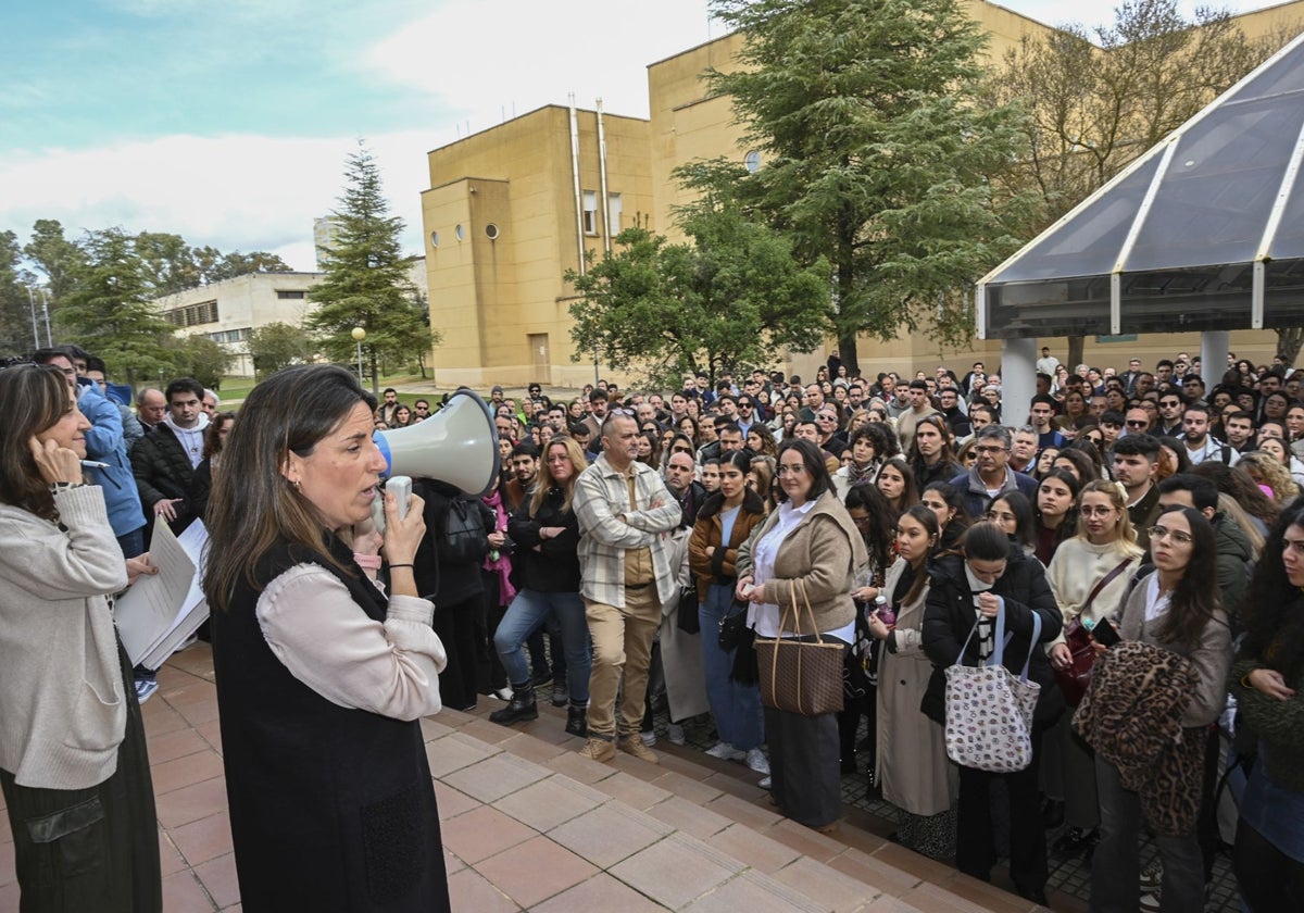 Llamamiento para la celebración del examen MIR el pasado 25 de enero en Badajoz.