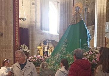 Los cacereños arropan a la Virgen antes de su regreso al santuario