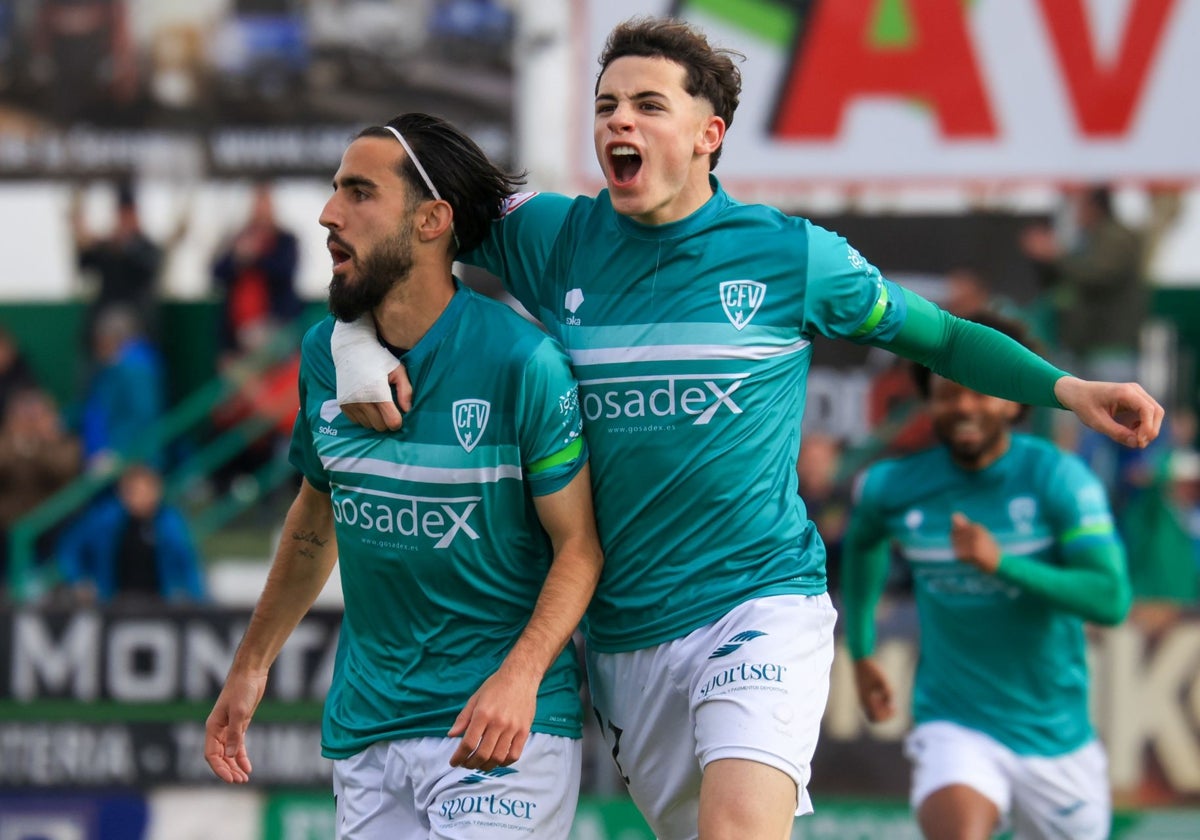 Al Villanovense solo le queda ganar y rezar