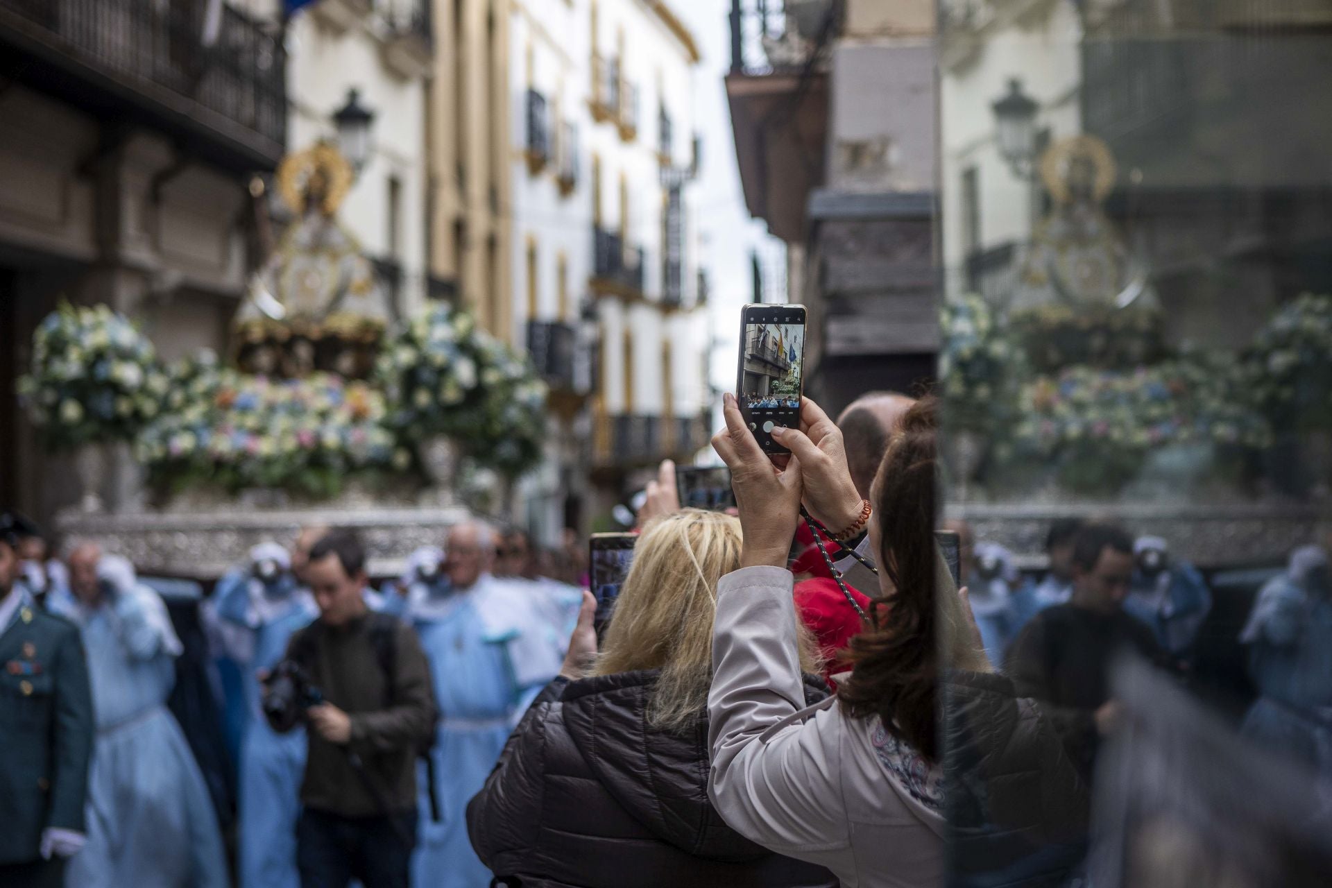 El regreso de la patrona de Cáceres a su santuario, en imágenes