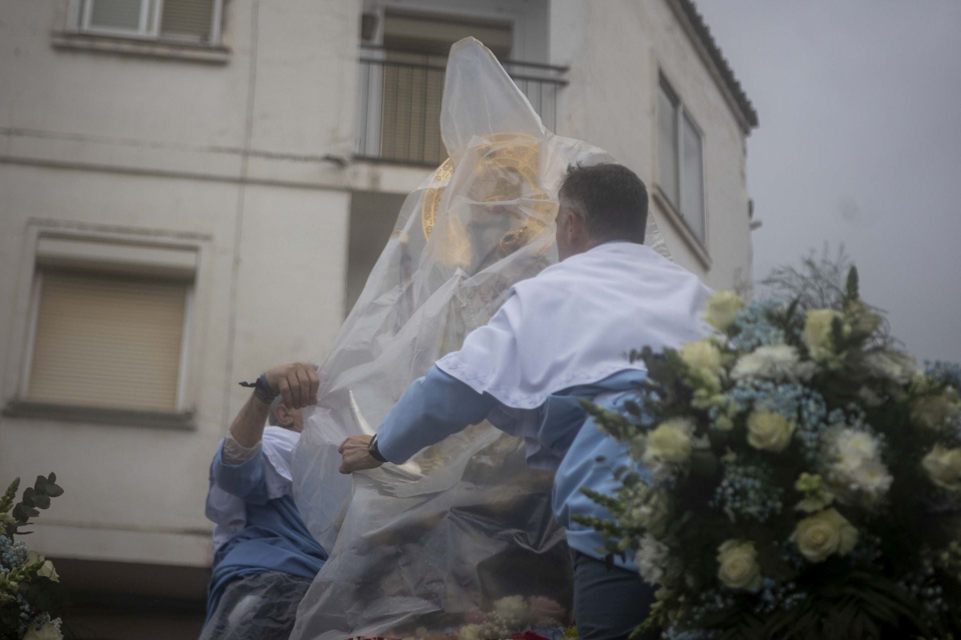 El regreso de la patrona de Cáceres a su santuario, en imágenes